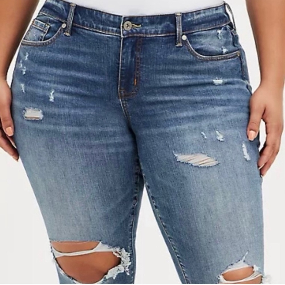 Torrid Distressed Jeans Size 16W Boyfriend